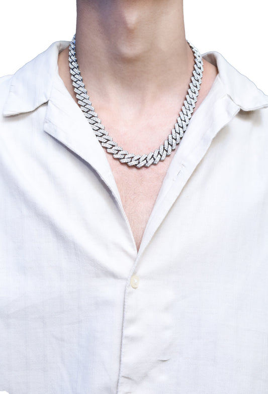 Iced Chain Necklace – Dazzling Statement Jewelry for a Bold Look